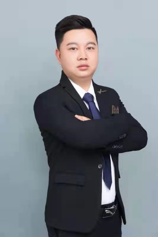 张磊